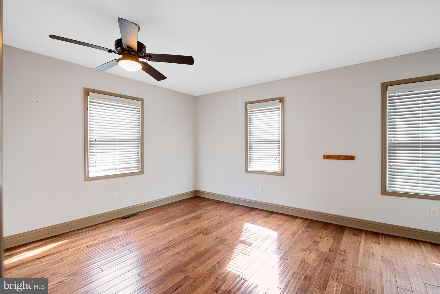 1015 N Washington St