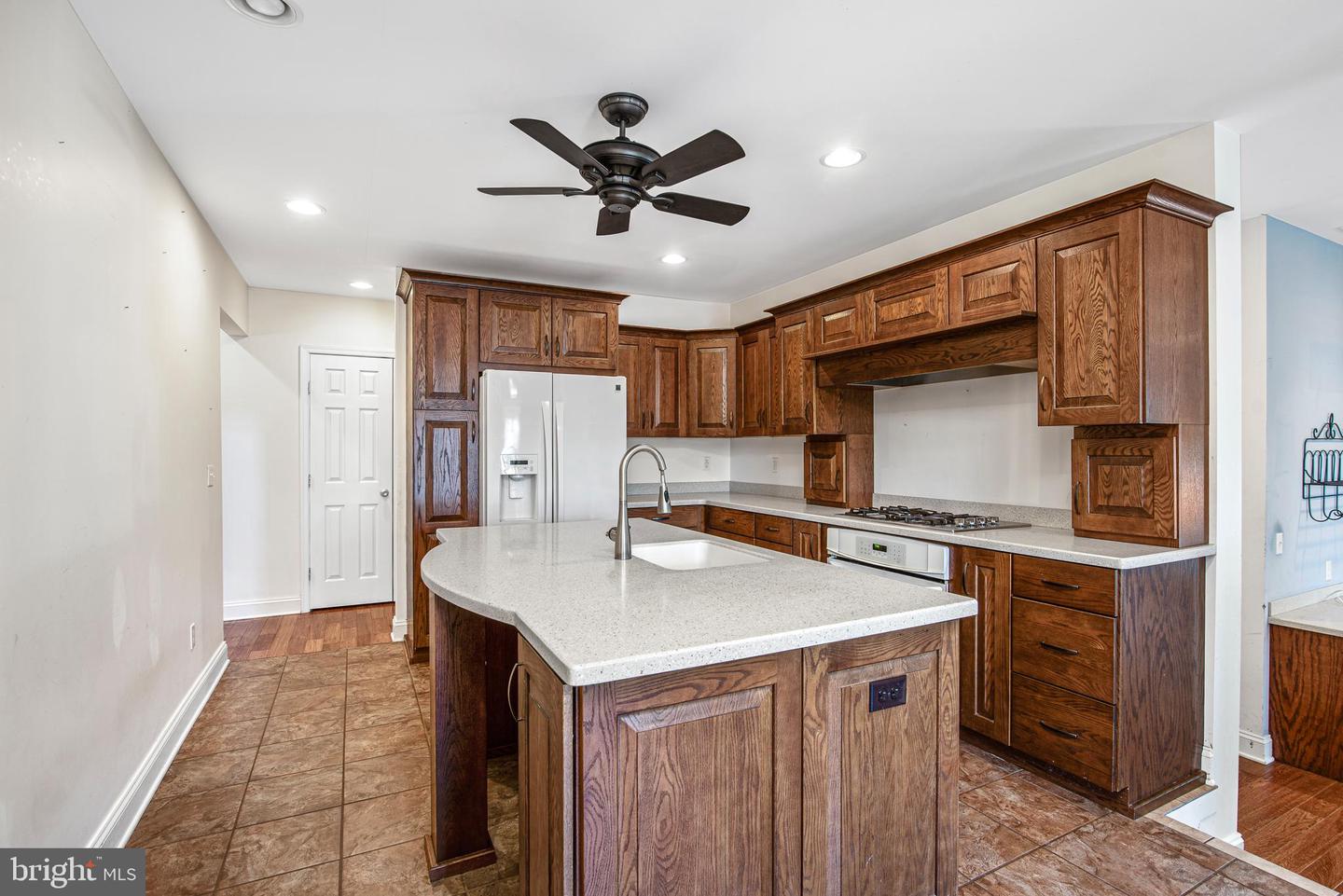 1015 N Washington St