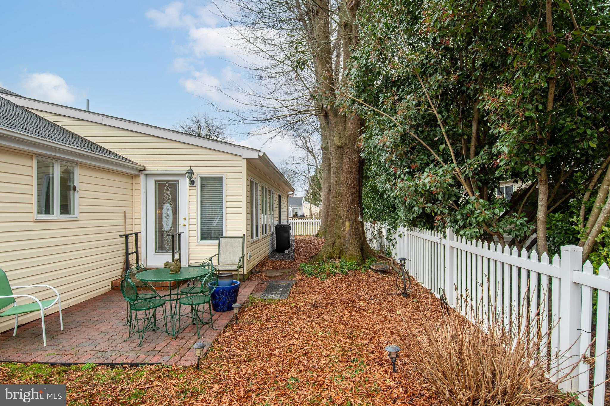 107 Bonfield Ave
