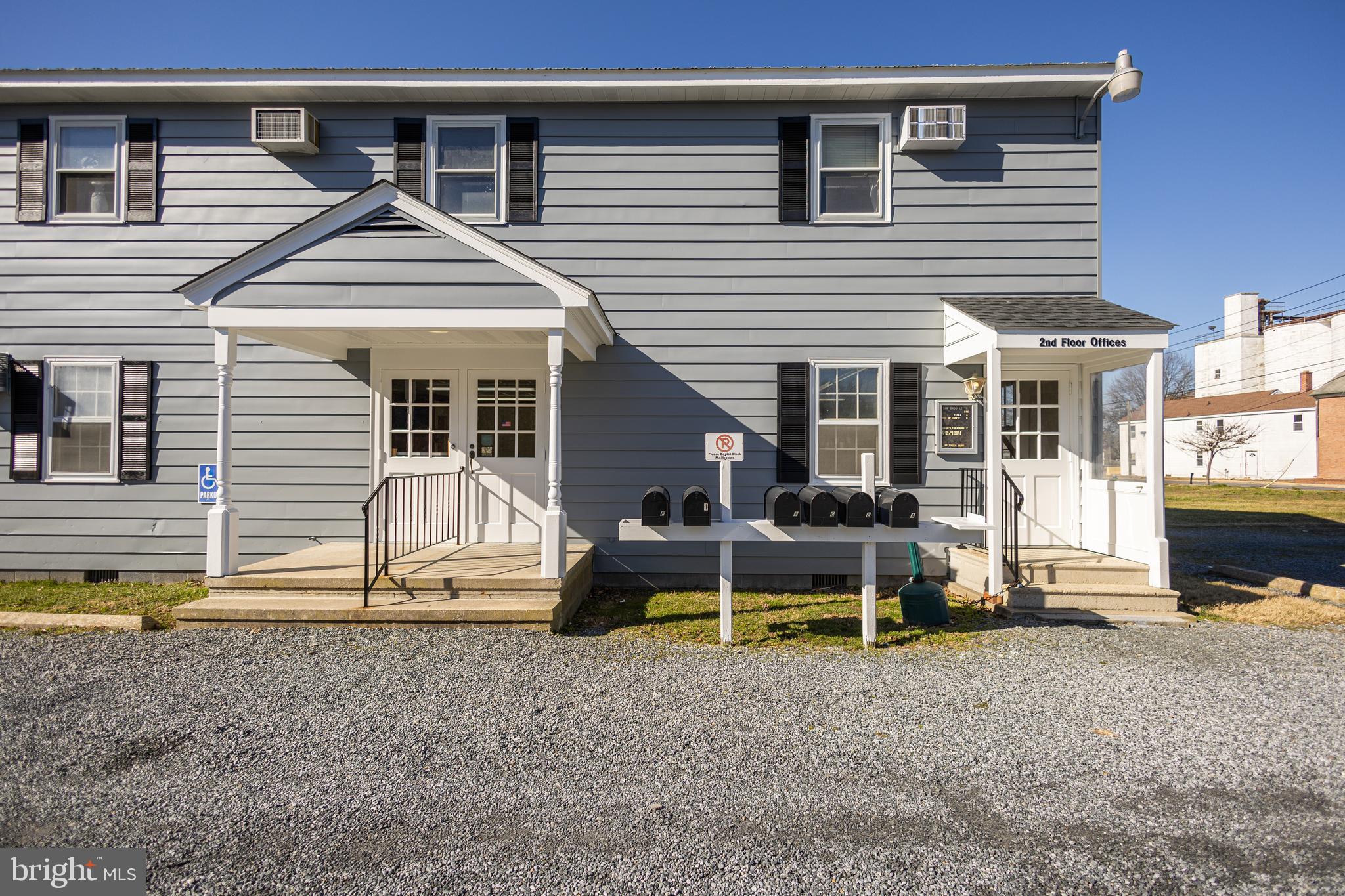 506 Brookletts Ave #A, Second Floor