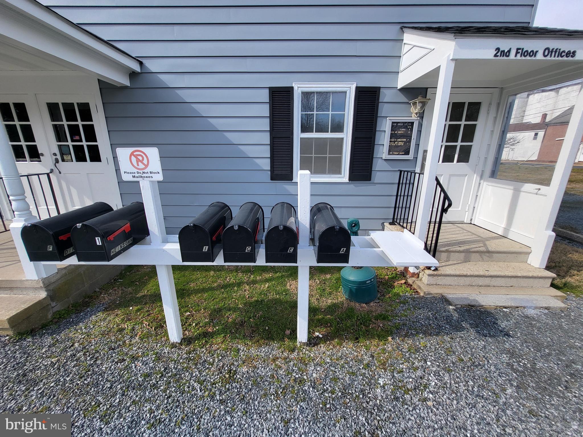 506 Brookletts Ave #A, Second Floor