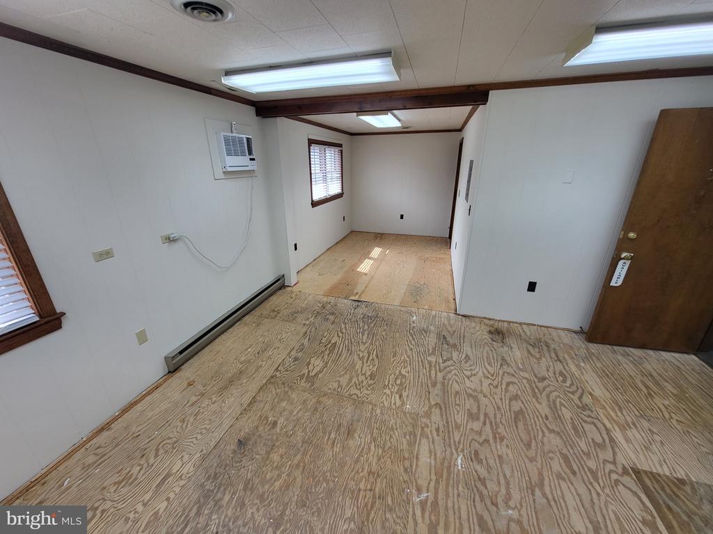 506 Brookletts Ave #A, Second Floor