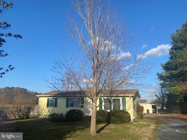 4047 Main St