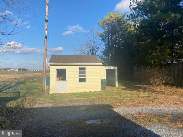 4047 Main St