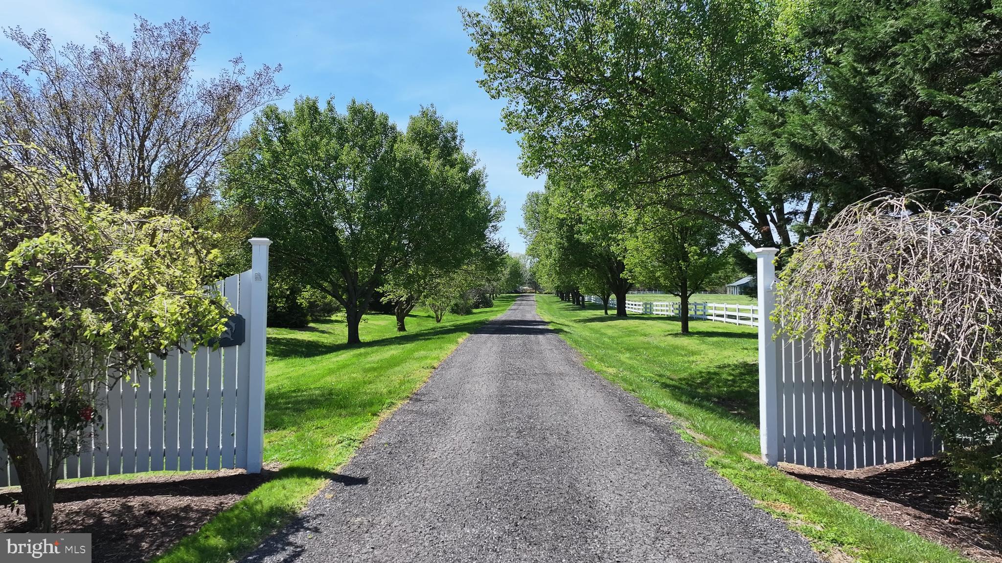 29521 Porpoise Creek Rd