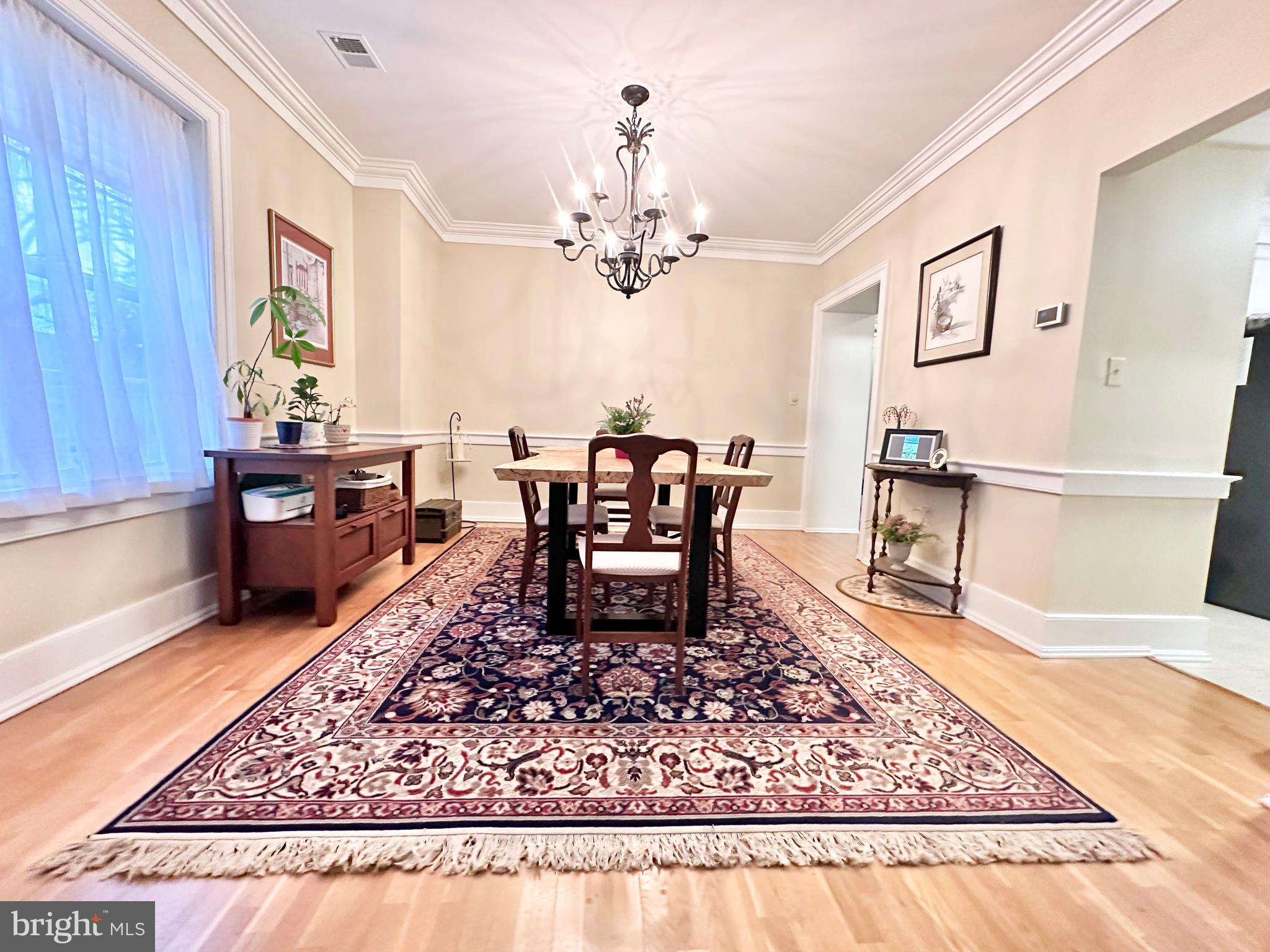 117 E Dover St #101