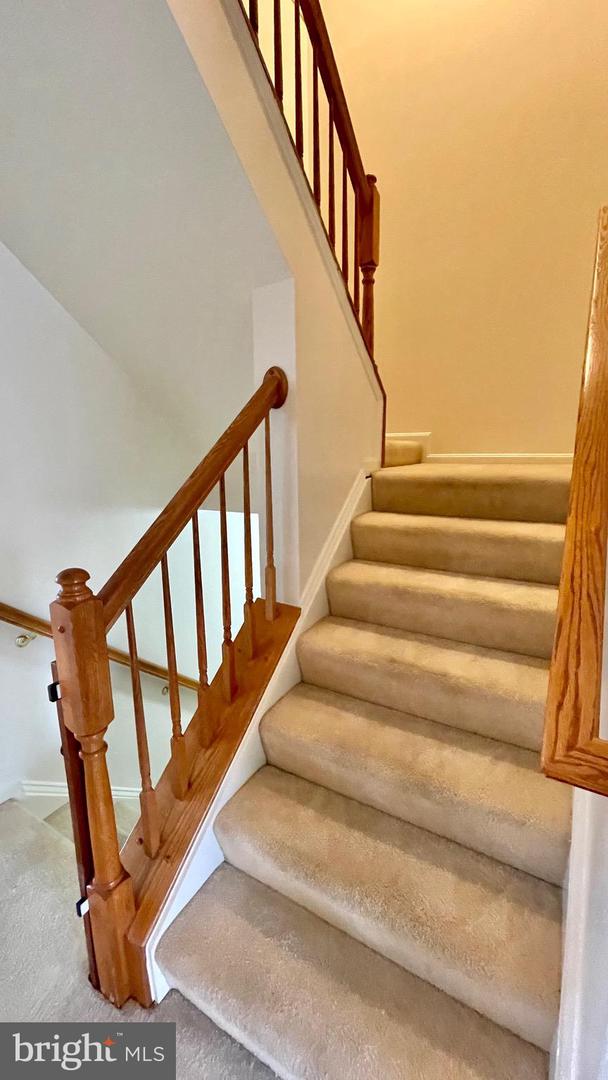 303 Leontyne Pl