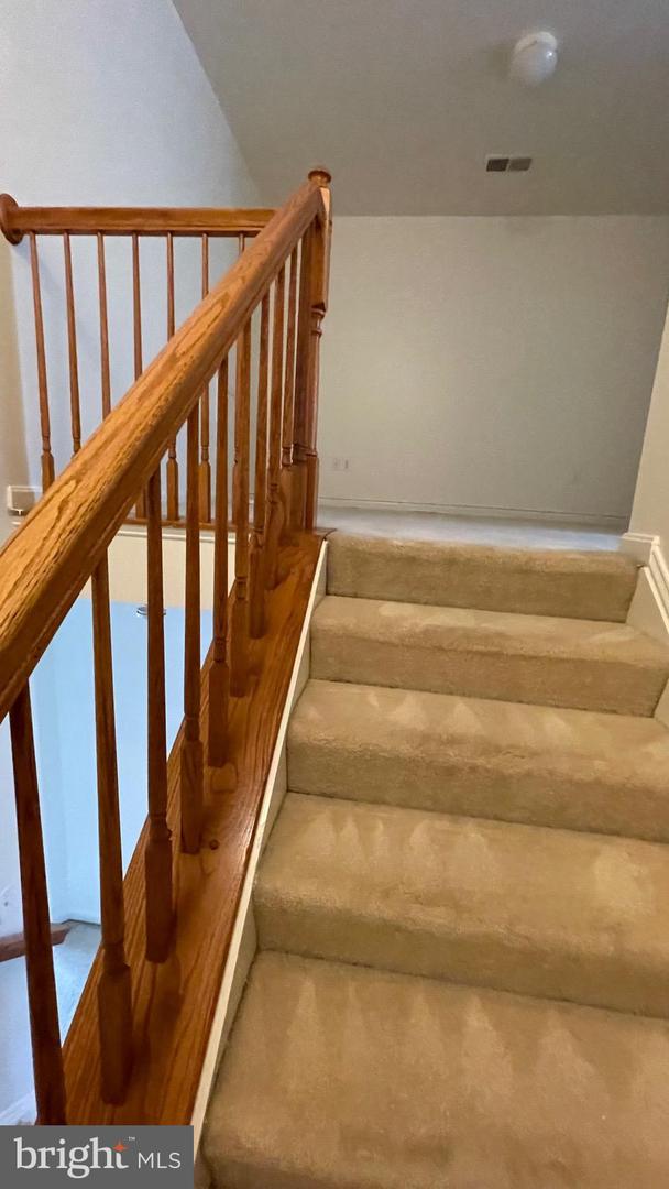 303 Leontyne Pl