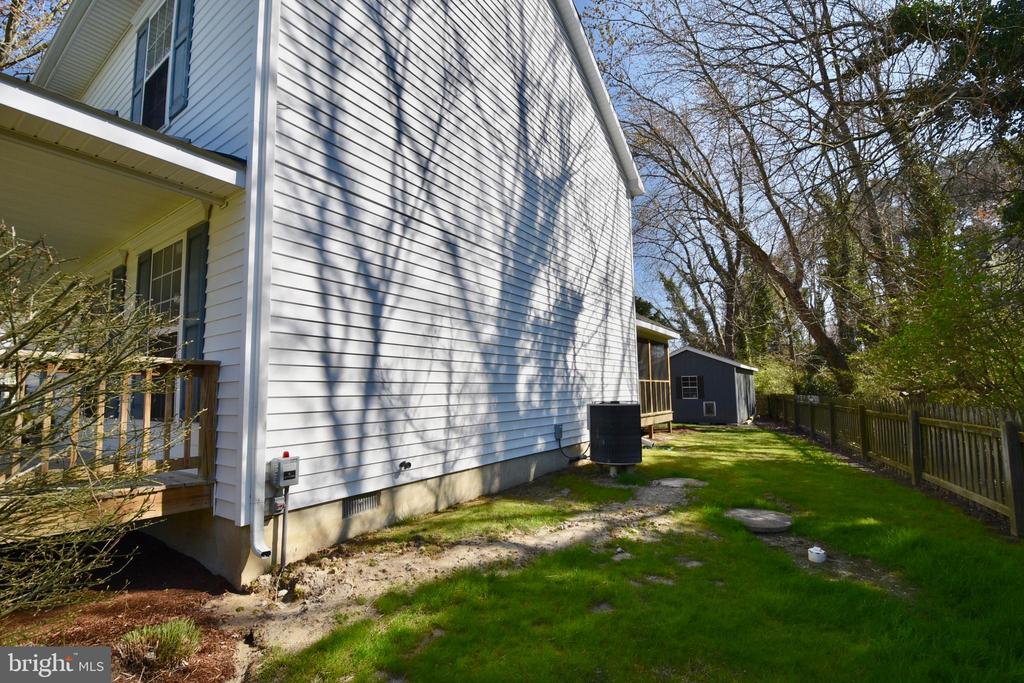 7054 Hopkins Neck Rd