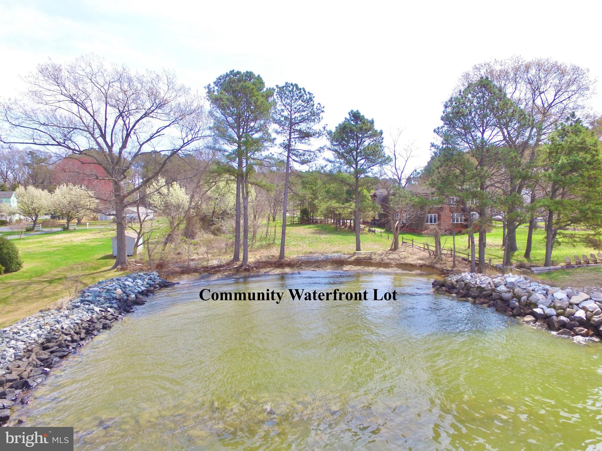 Leeward Ln