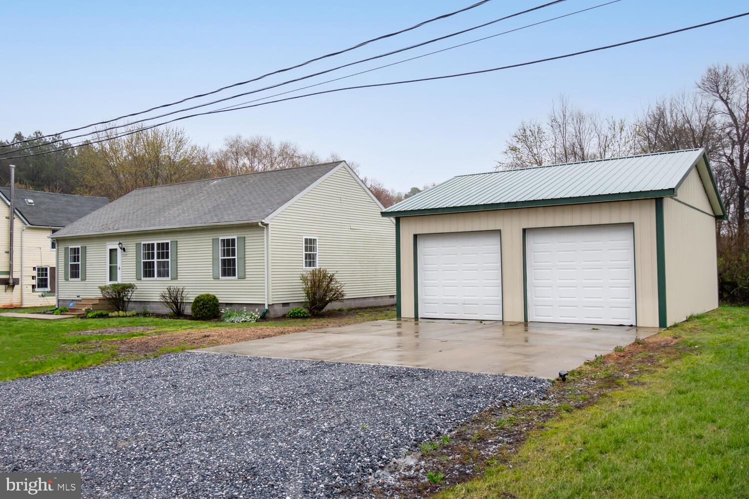 23329 Tunis Ln