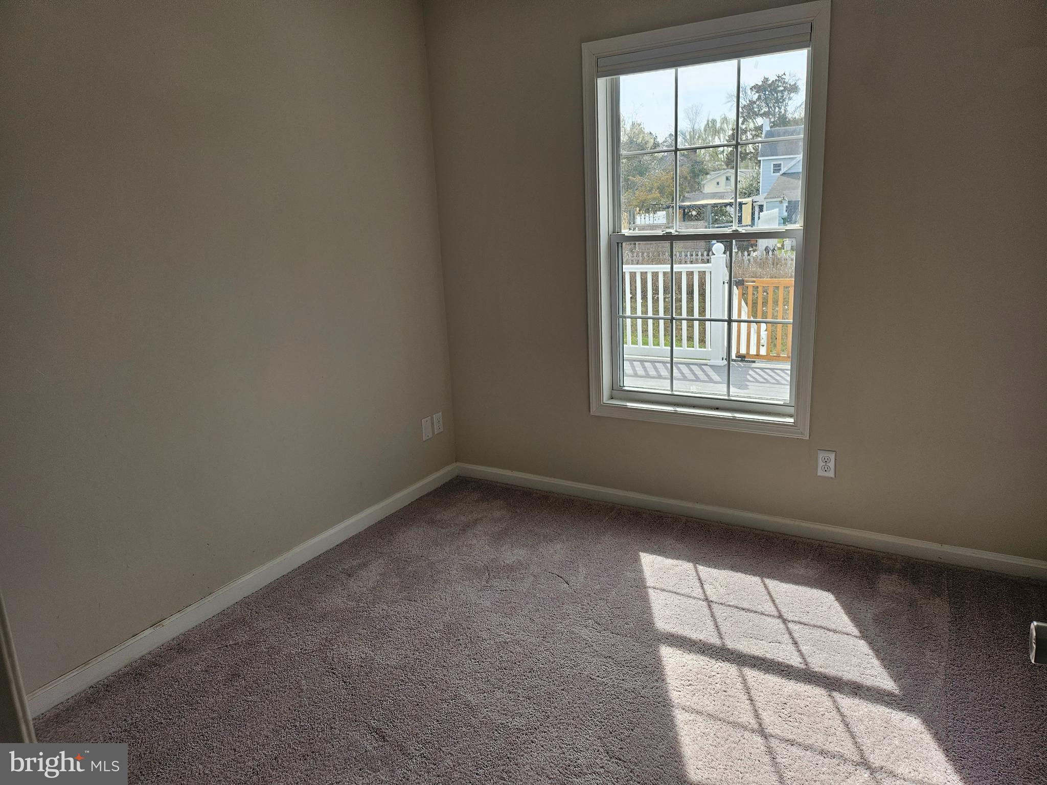 103 Norton St