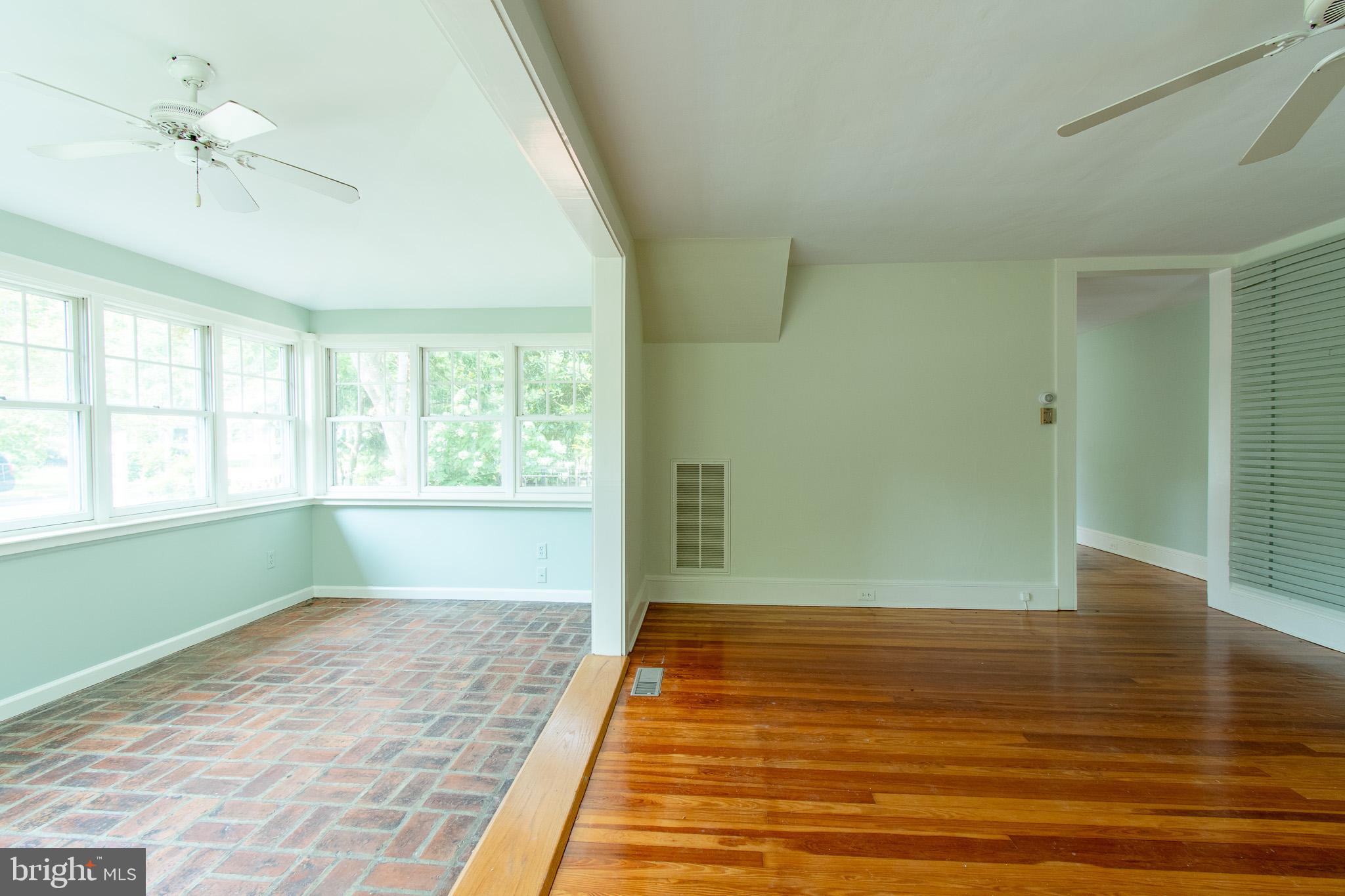 203 E Earle Ave