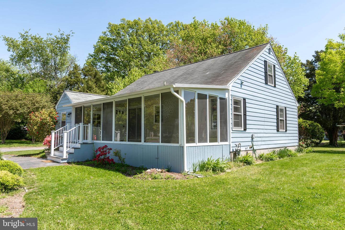 415 Arbor Pl