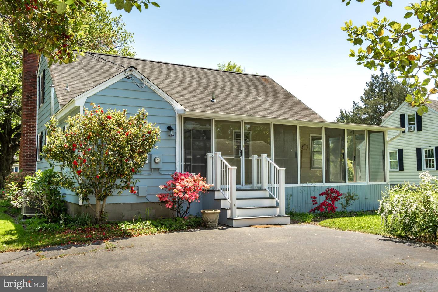 415 Arbor Pl