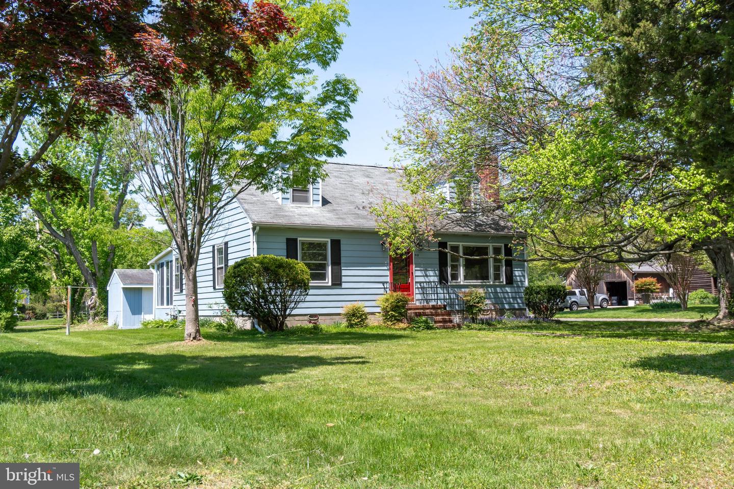 415 Arbor Pl