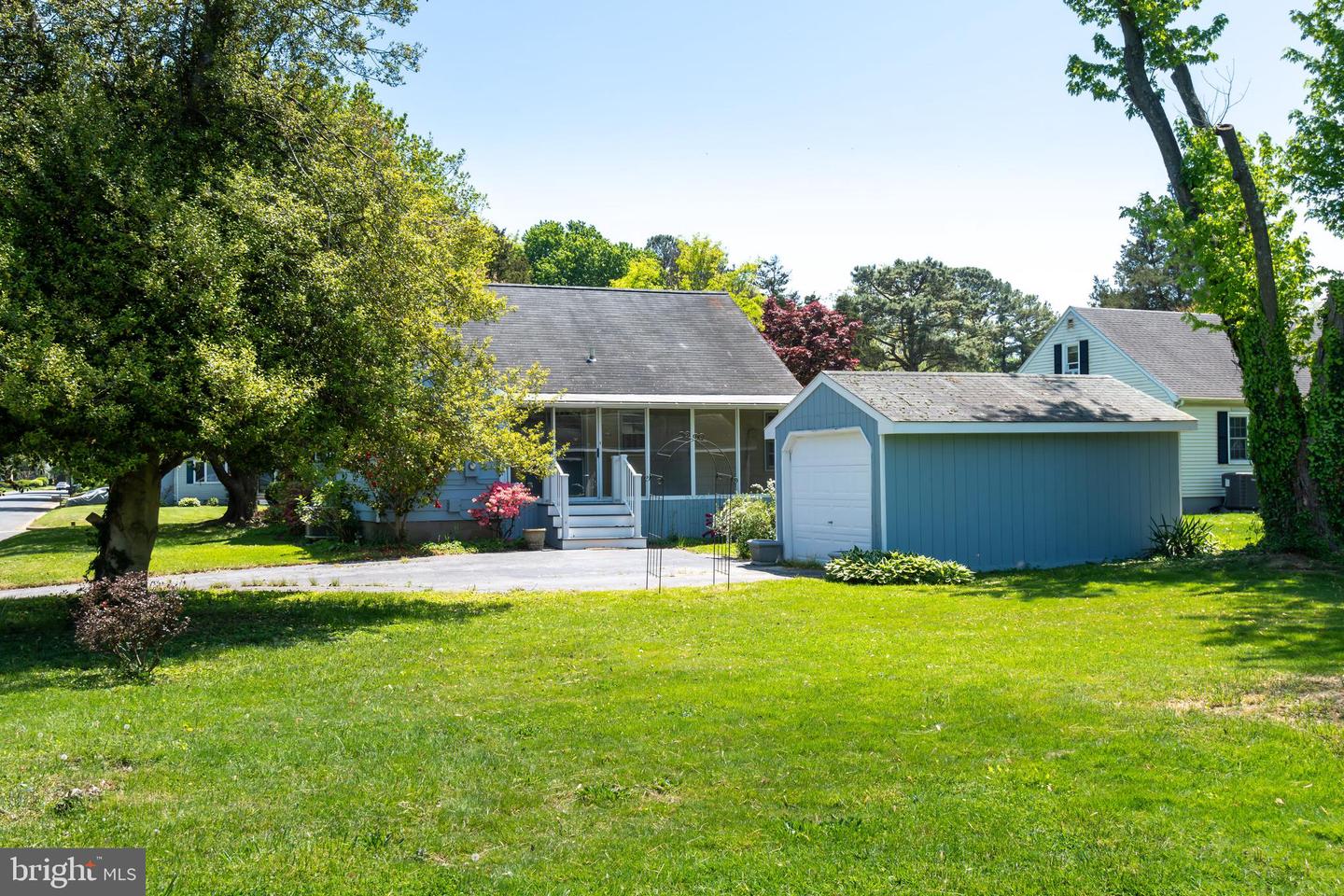 415 Arbor Pl