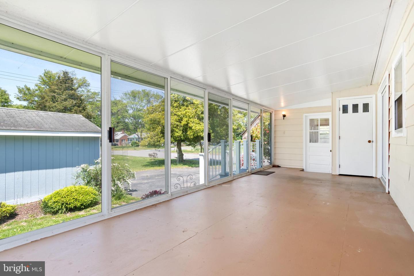 415 Arbor Pl
