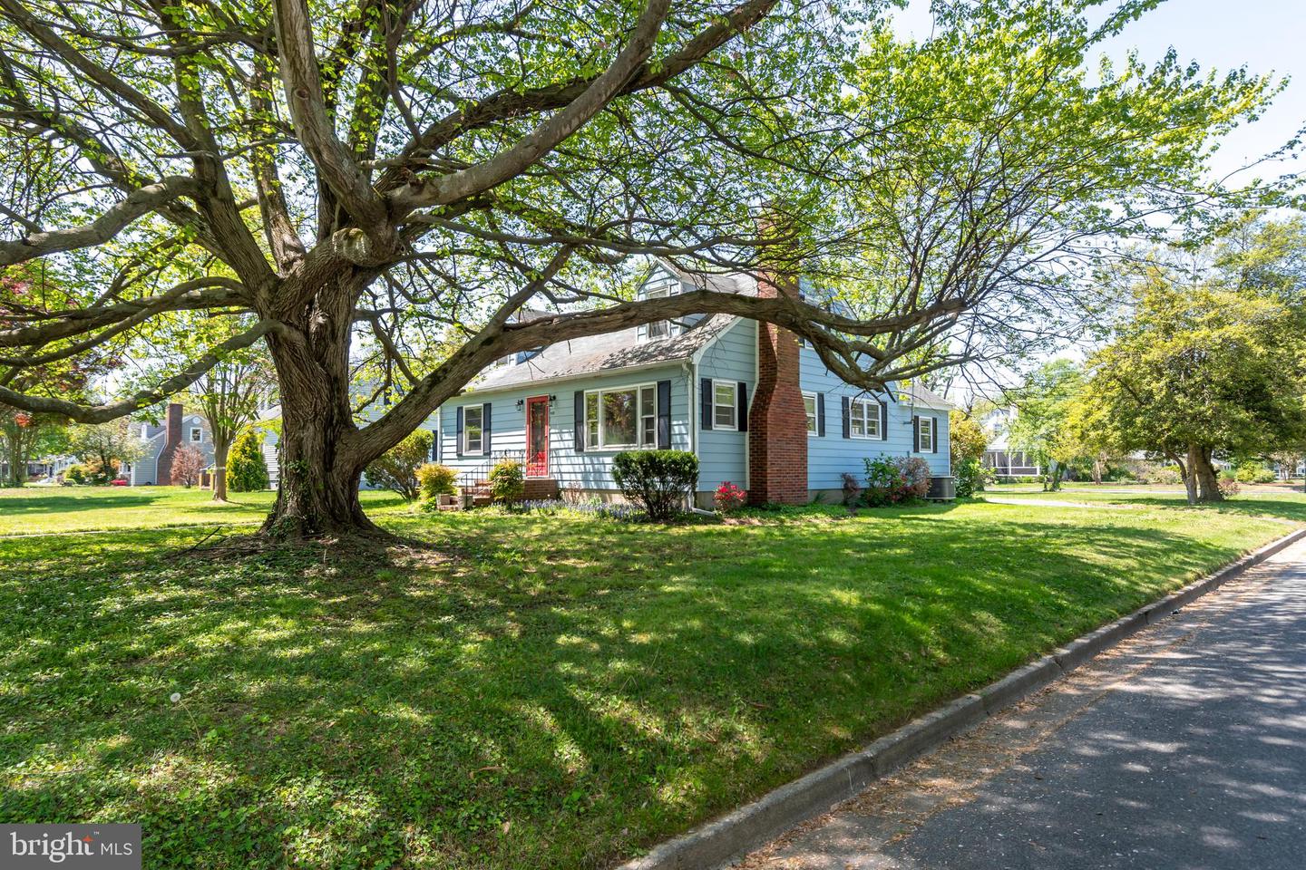 415 Arbor Pl