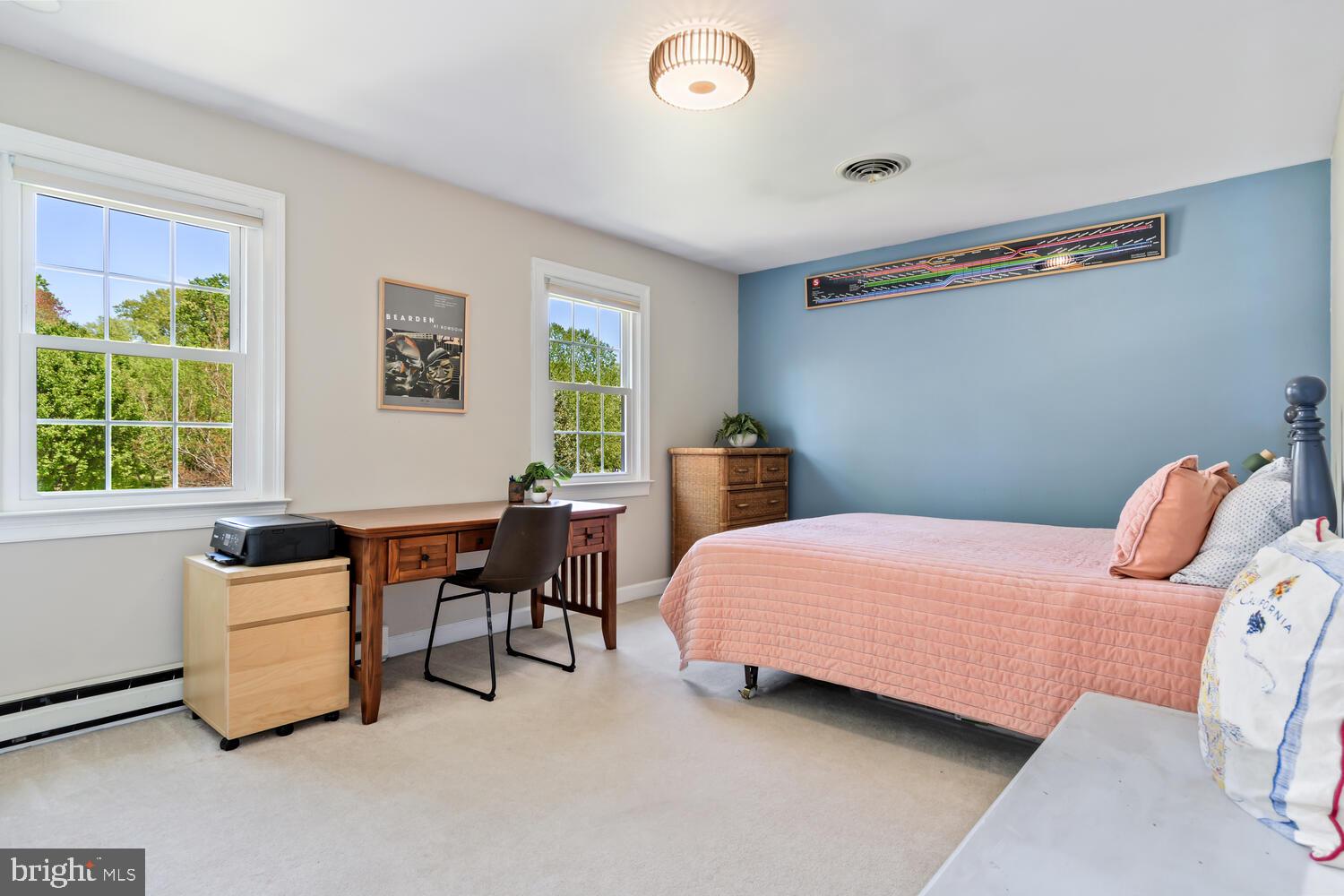 112 W Oak Ave