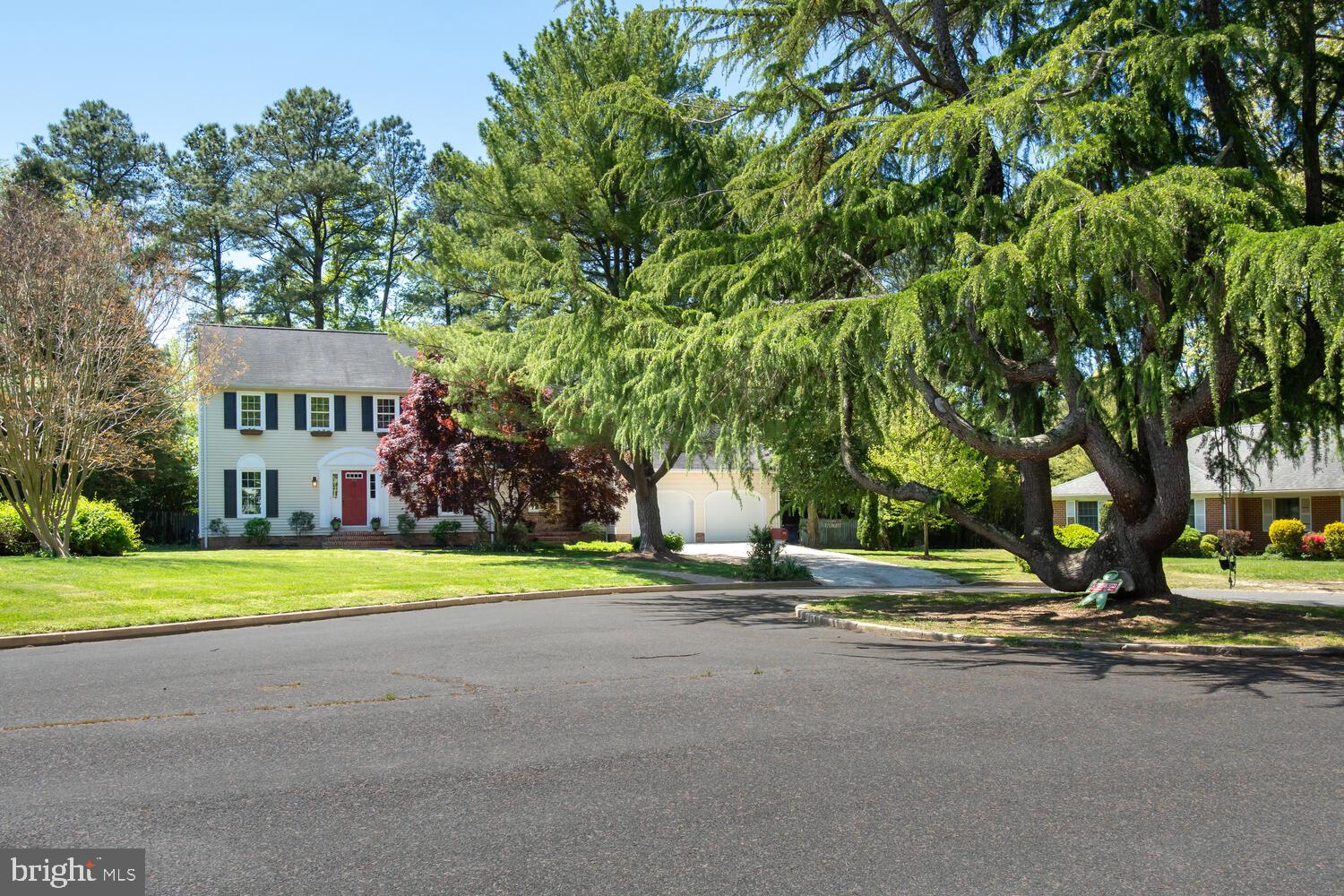 112 W Oak Ave