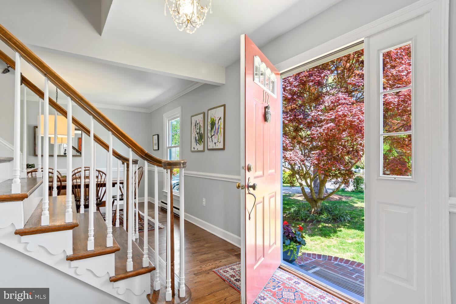 112 W Oak Ave