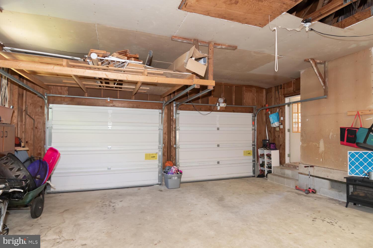 112 W Oak Ave