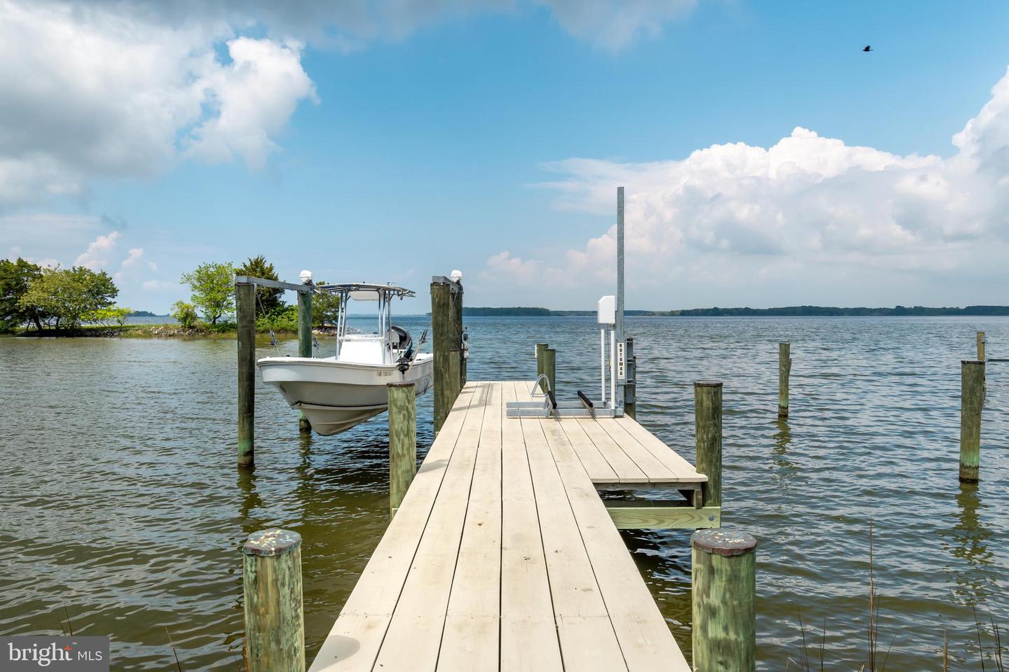 601 Cove Rd