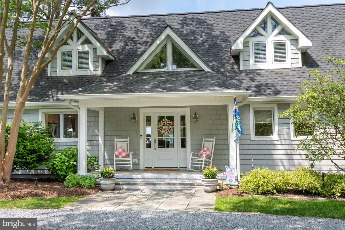 601 Cove Rd