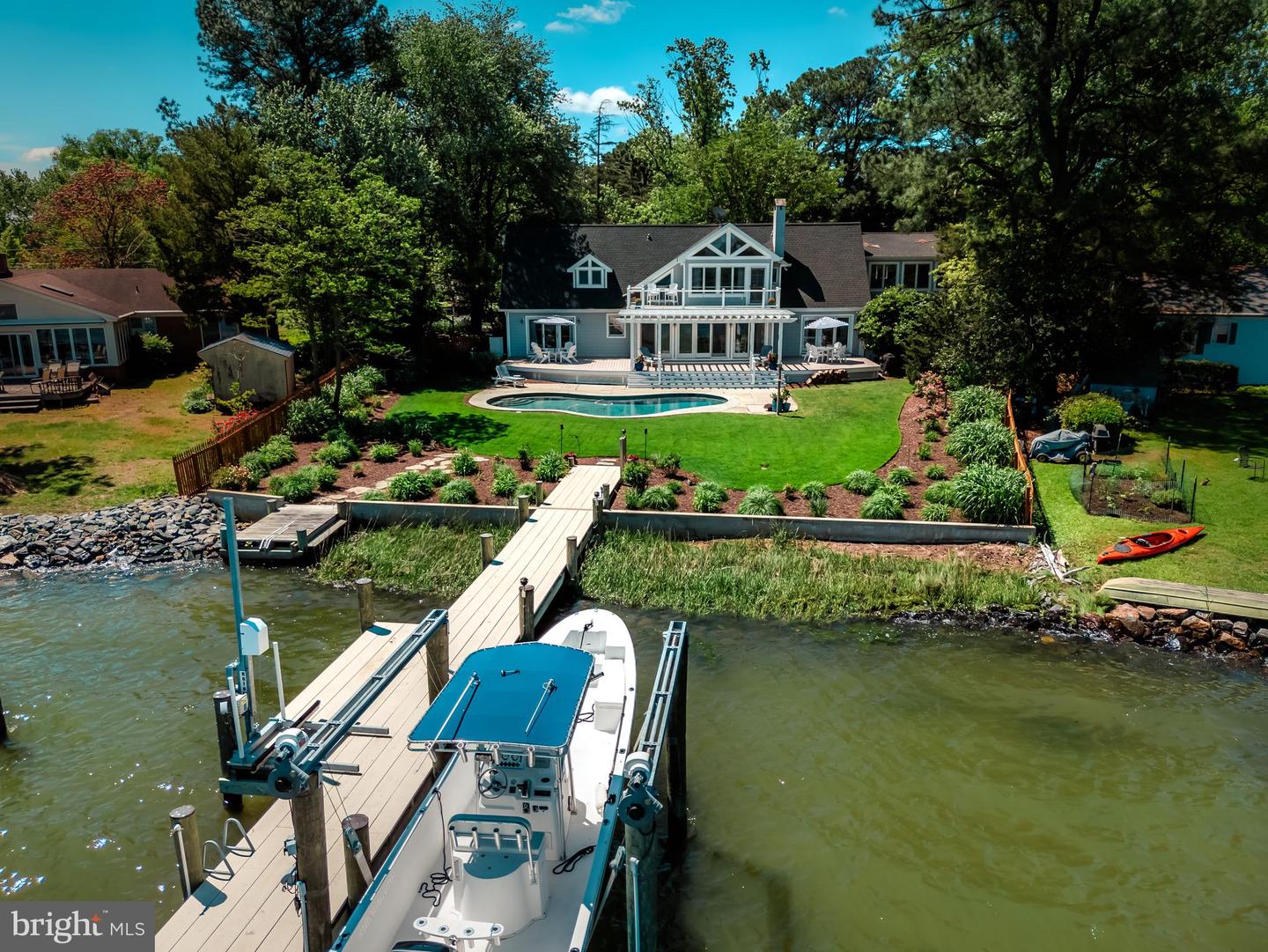 601 Cove Rd