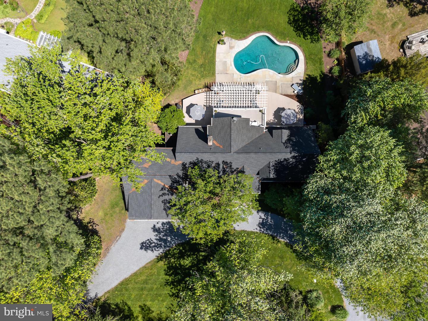 601 Cove Rd