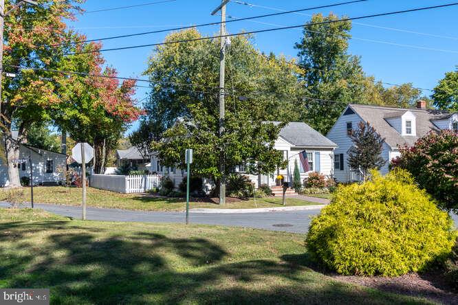 111 W Maple Ave