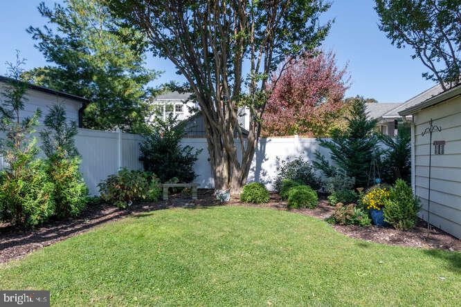 111 W Maple Ave