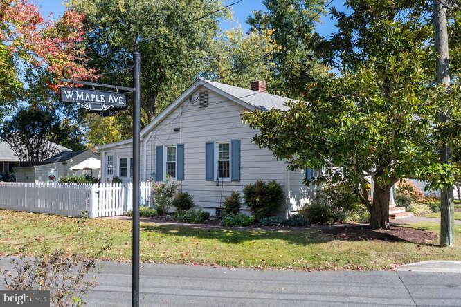 111 W Maple Ave