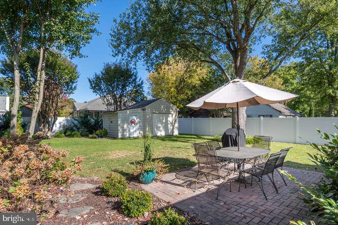 111 W Maple Ave