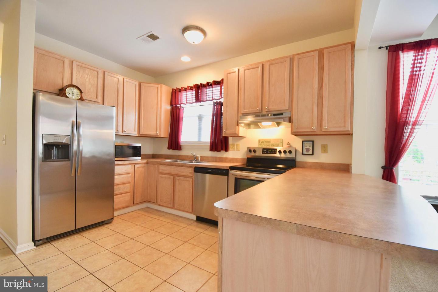 401 Leontyne Pl