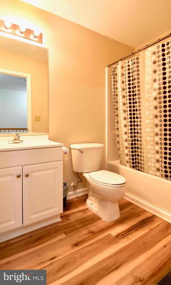 401 Leontyne Pl