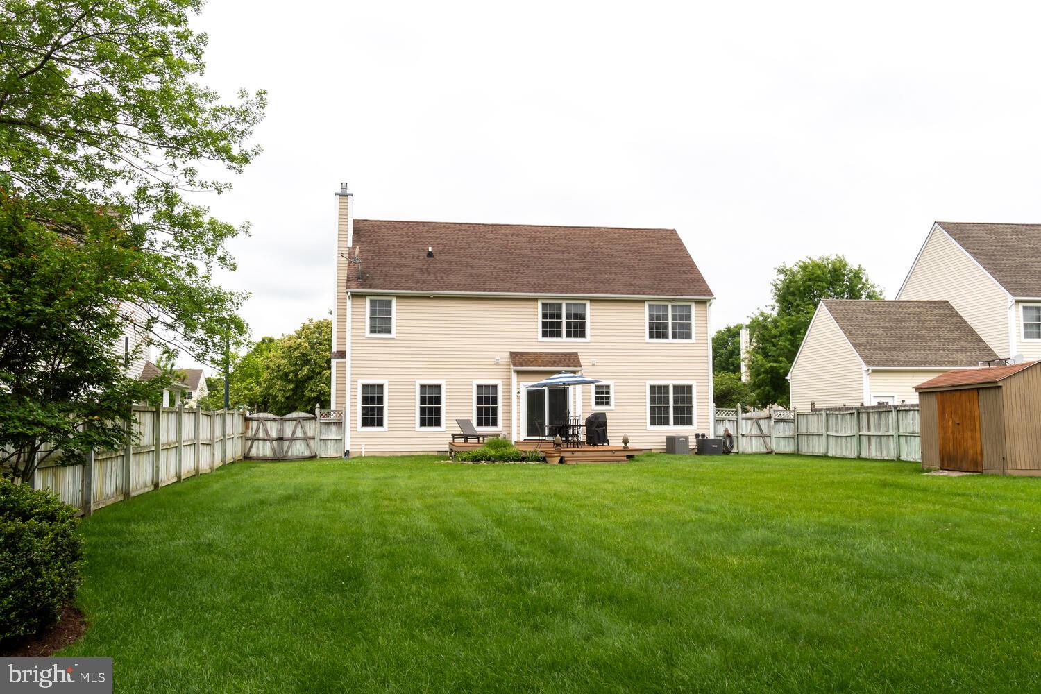 8834 Roundhouse Cir