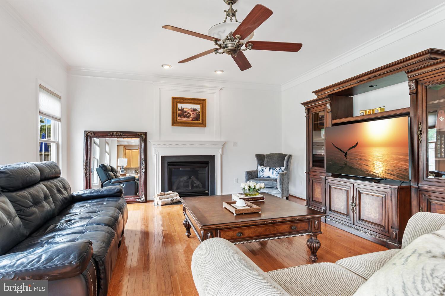 8834 Roundhouse Cir
