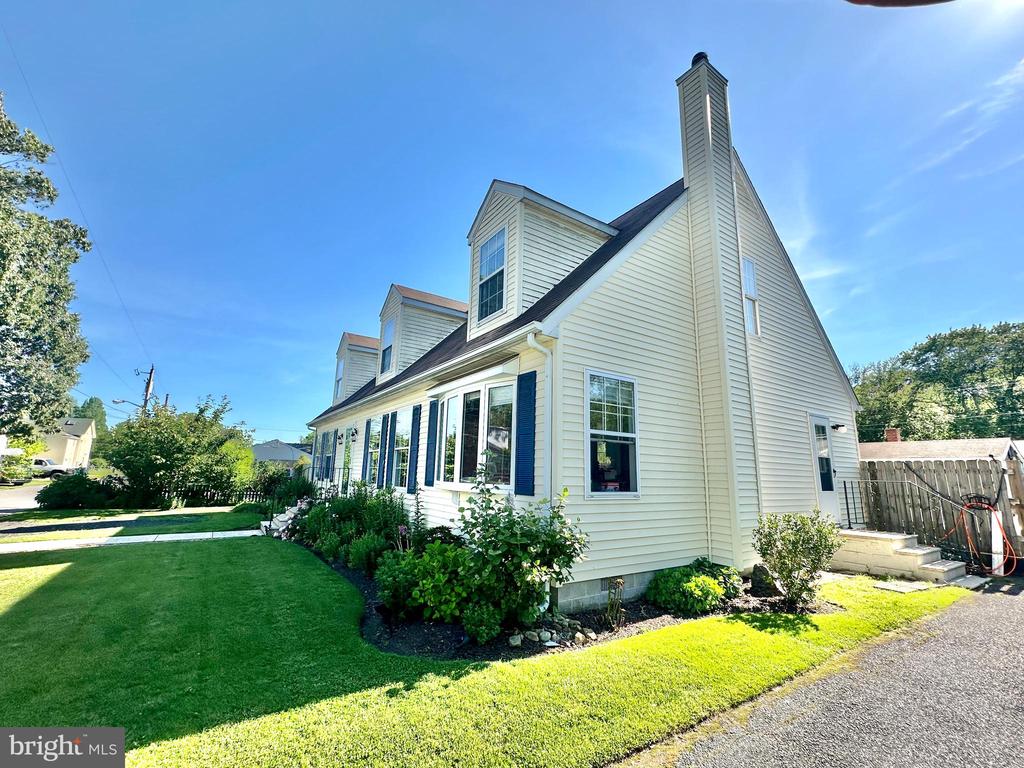 112 Conner St