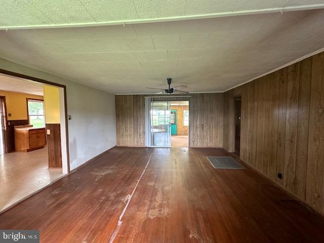 9388 Centreville Rd