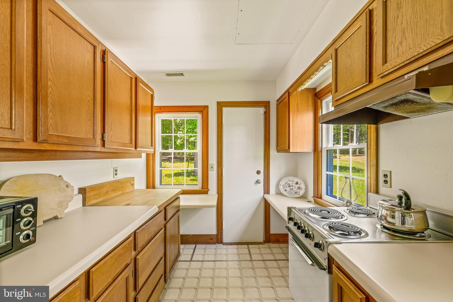 26813 Miles River Rd