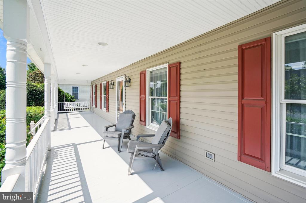 308 Fall Ln