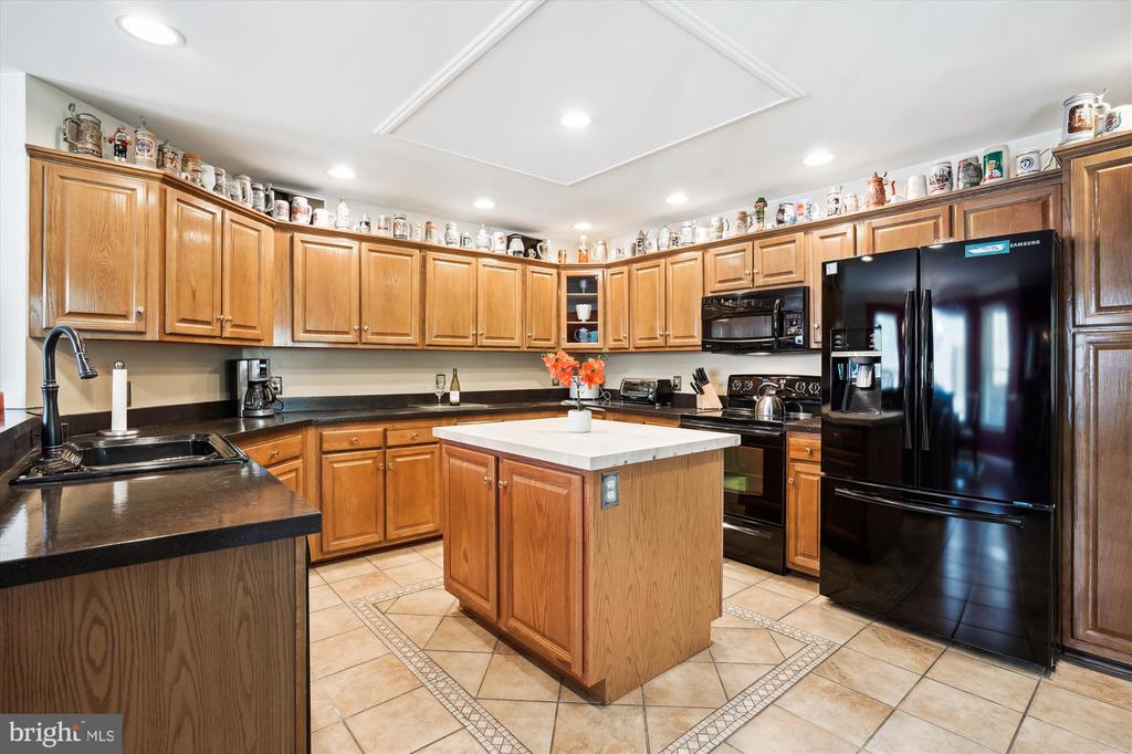 308 Fall Ln