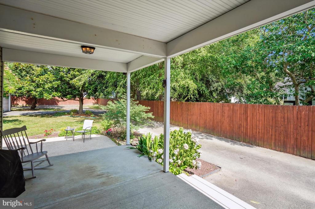 308 Fall Ln