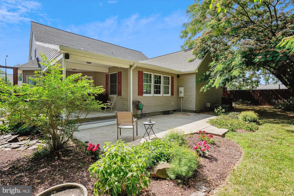 308 Fall Ln