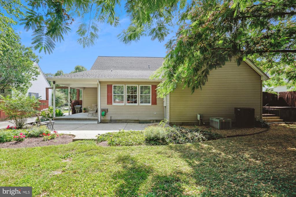 308 Fall Ln