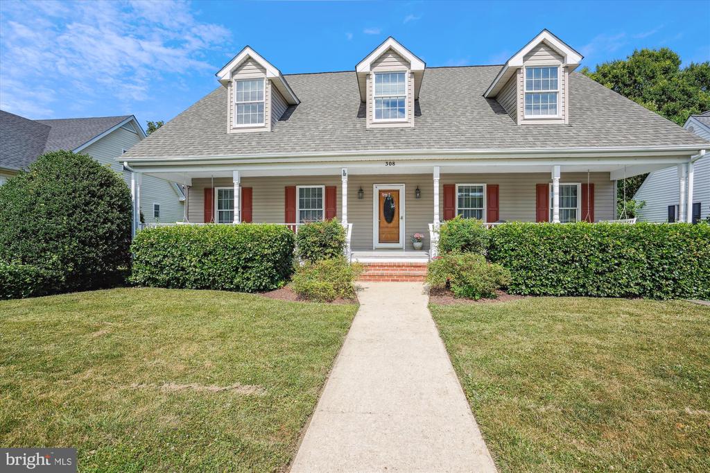 308 Fall Ln