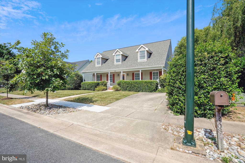 308 Fall Ln