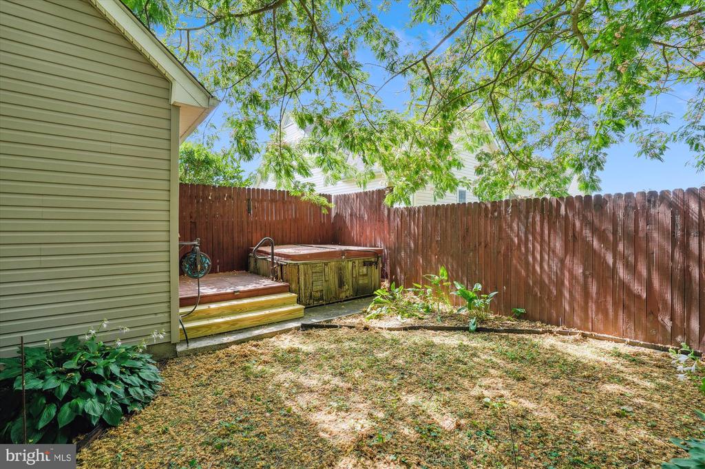308 Fall Ln